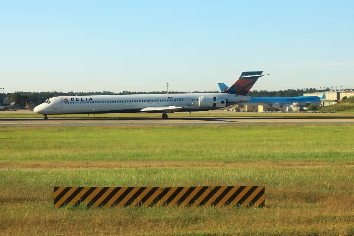 N922DX — Douglas