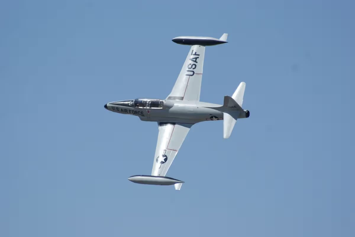 Unidentified — Lockheed
