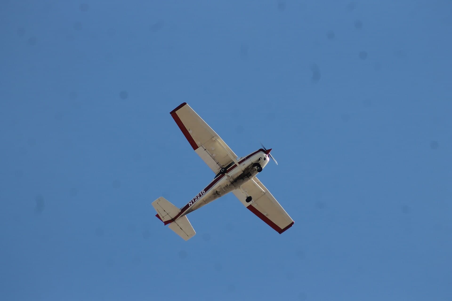 N12215 — Single-engine aircraft