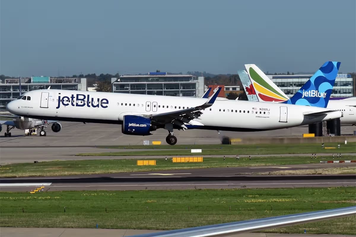 N2105J — Airbus