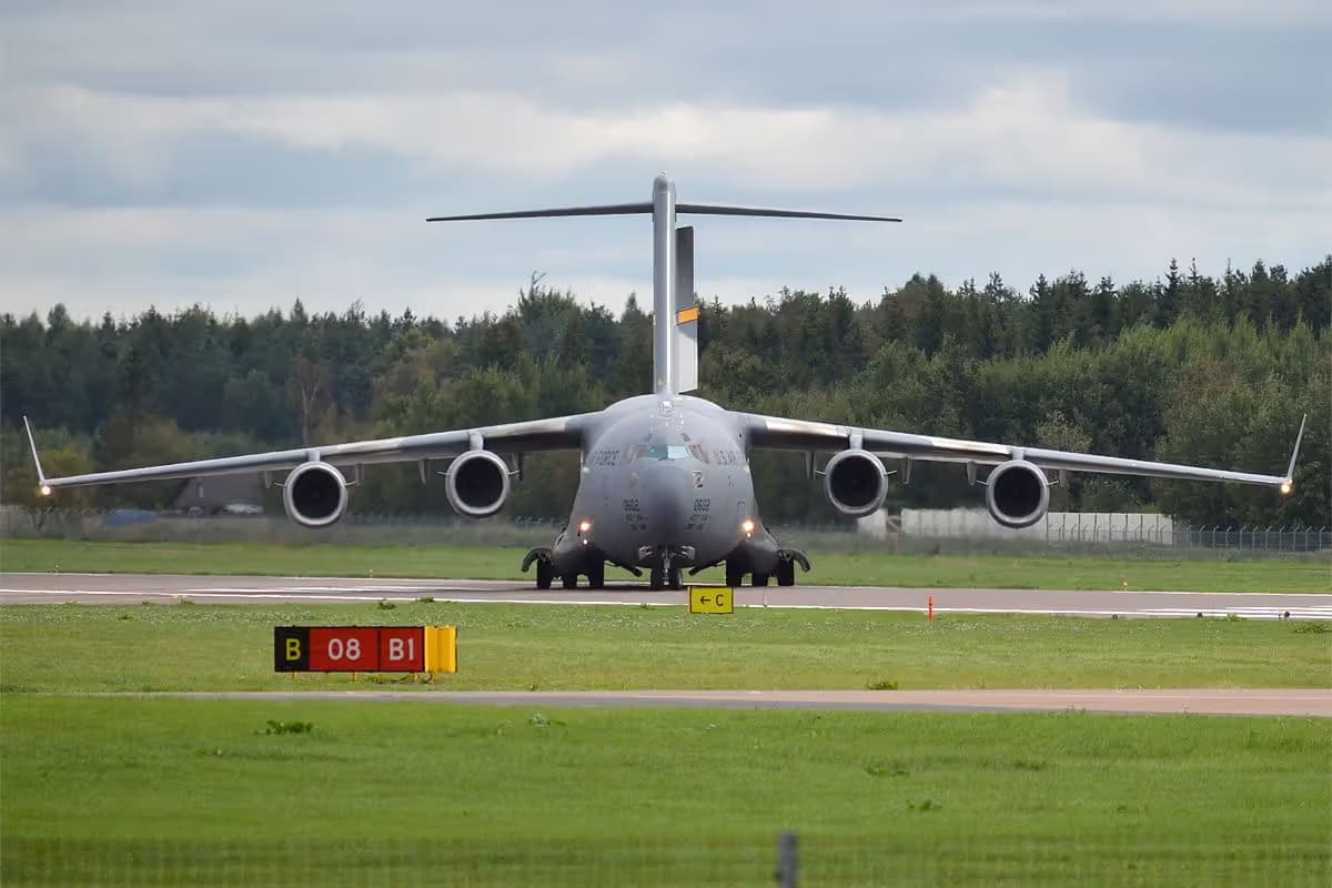 Unidentified — Boeing