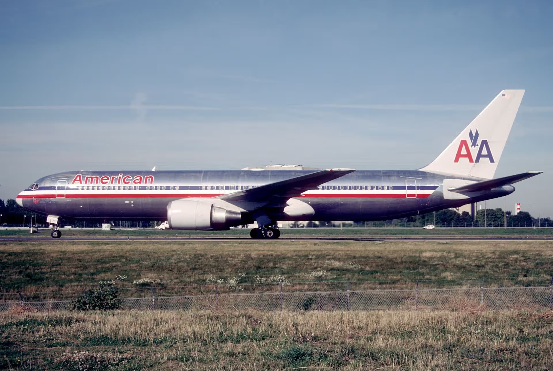 N359AA — Boeing