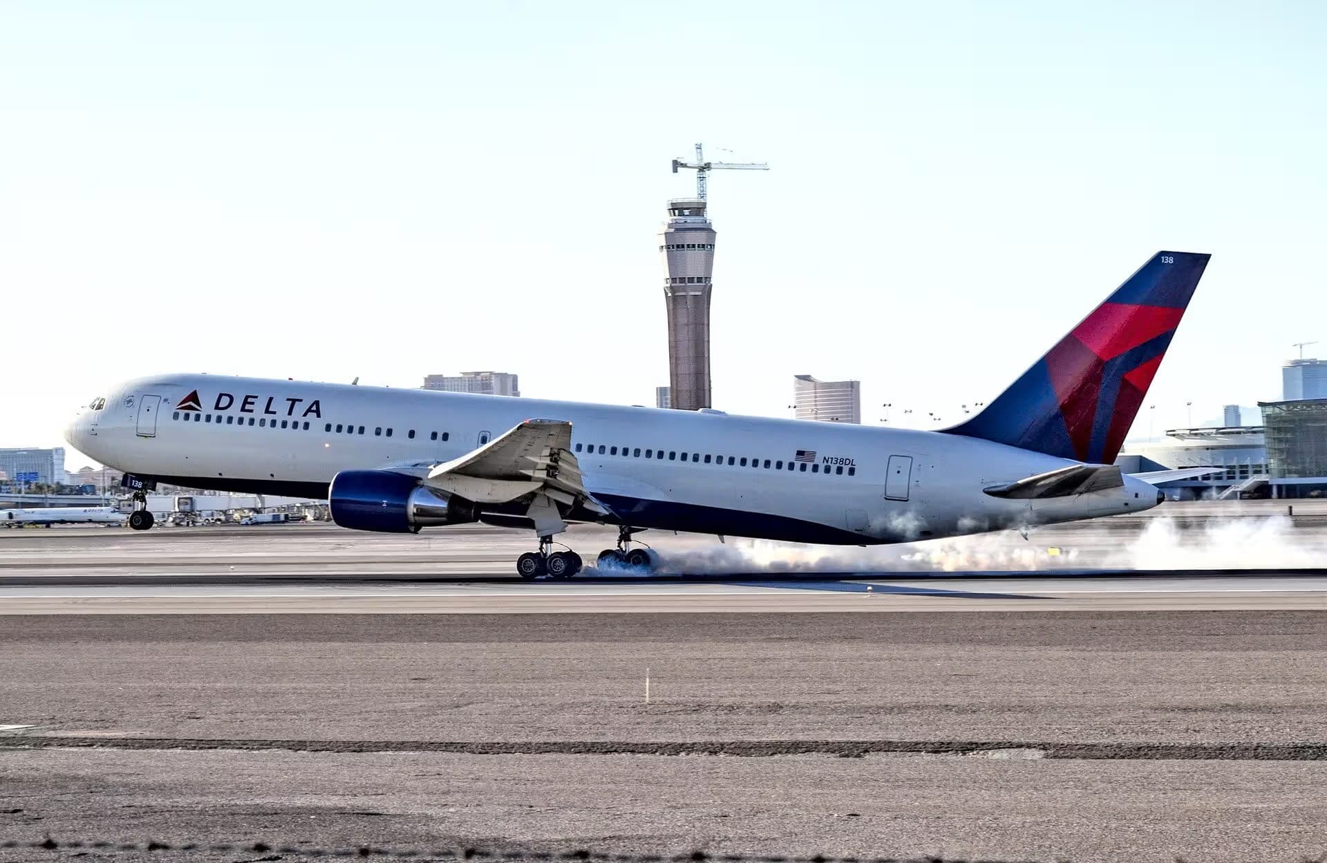 N138DL — Boeing