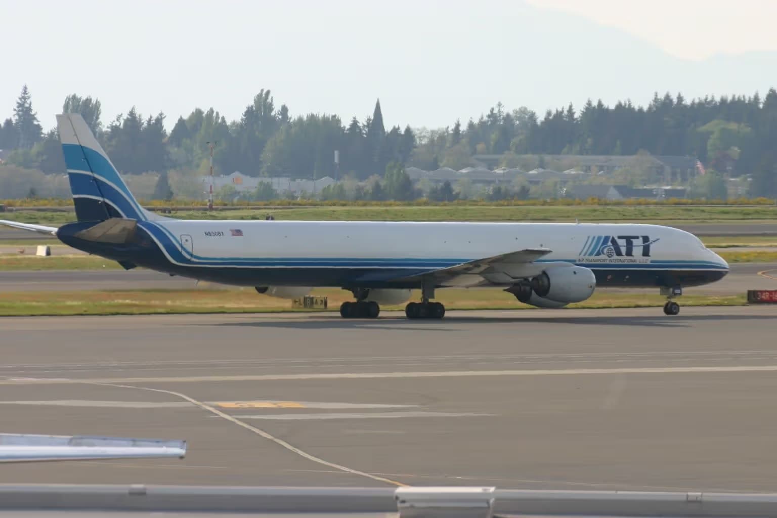 N830BX — Douglas