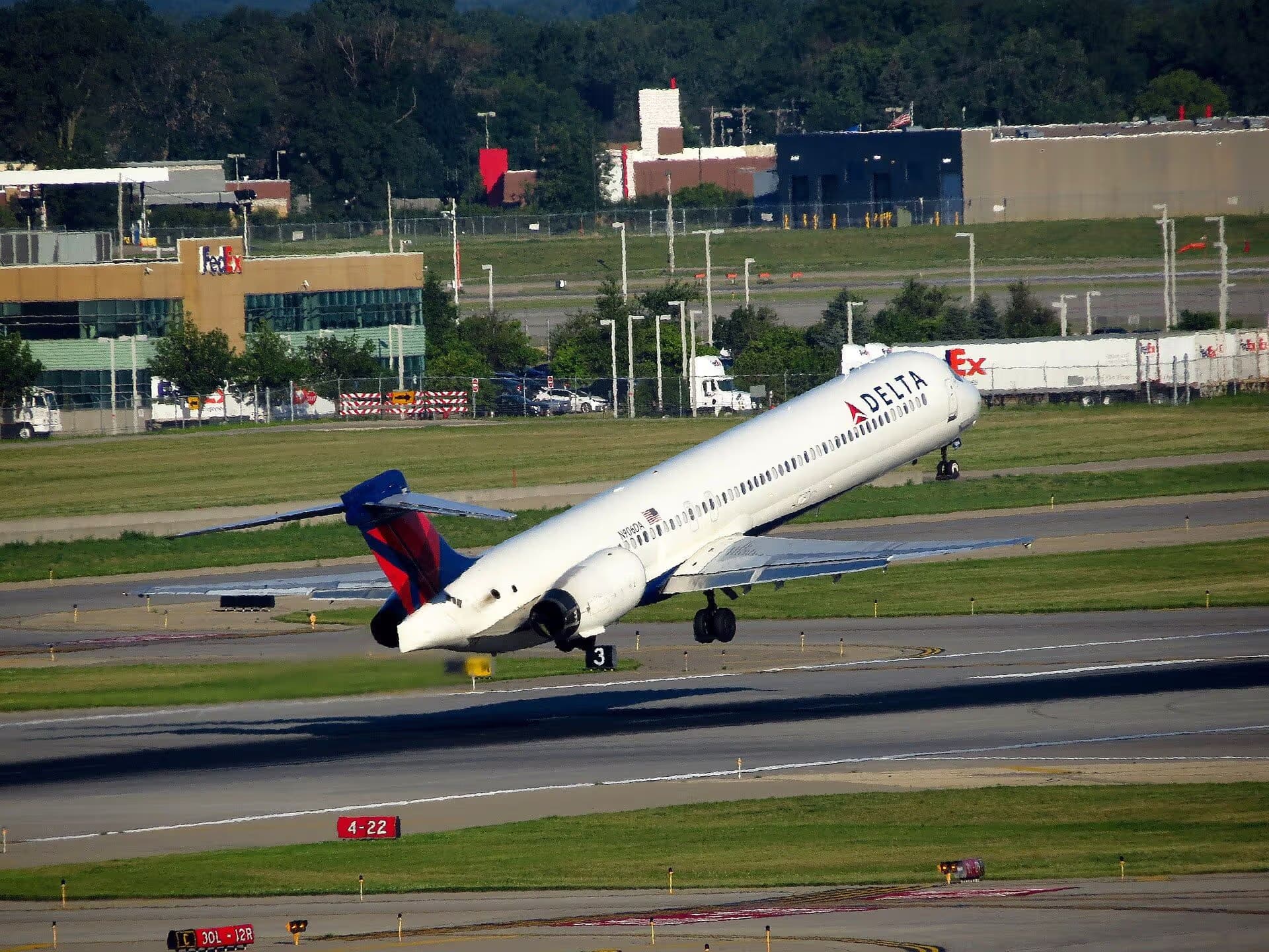 N906DA — Douglas
