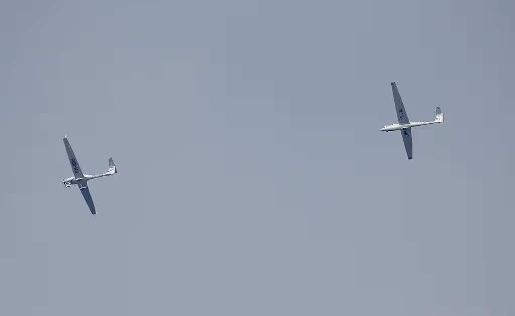 PH-1685 — Glider
