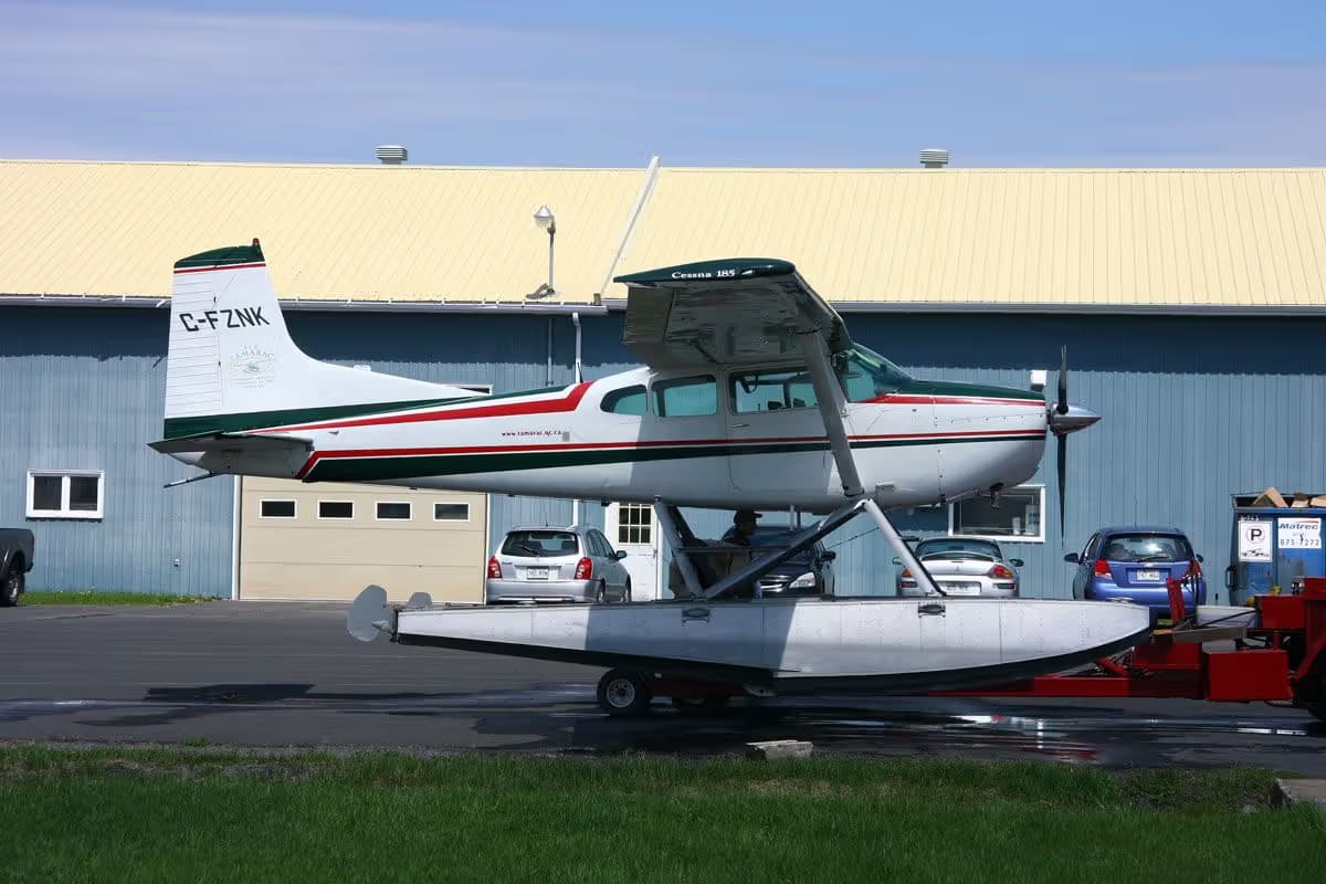 C-FZNK — Cessna