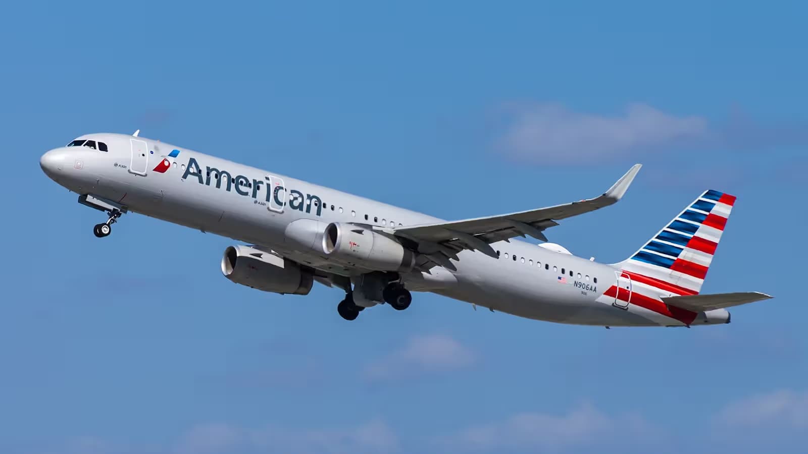 N906AA — Airbus
