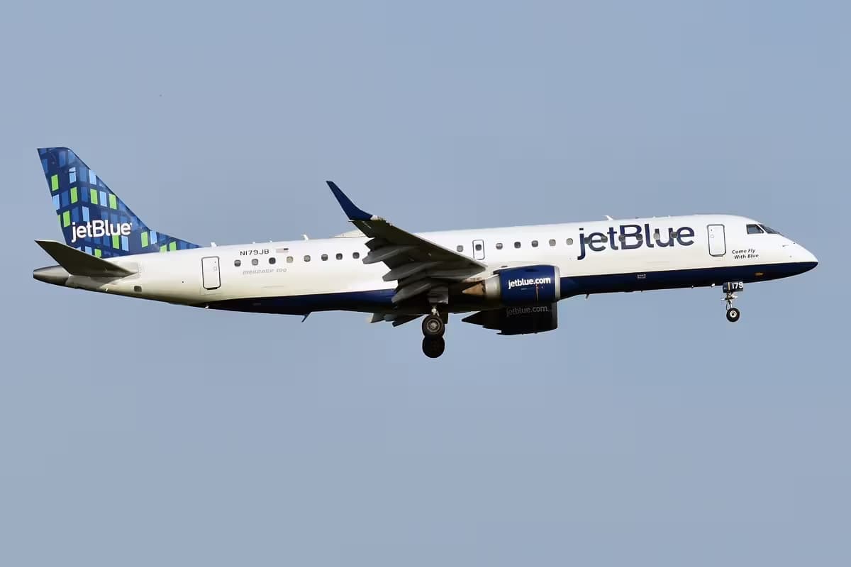 N179JB — Embraer