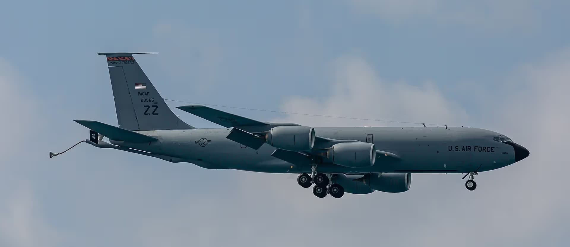 Unidentified — Boeing