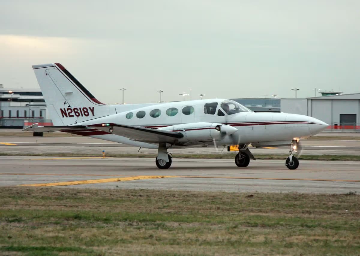 N2618Y — Cessna