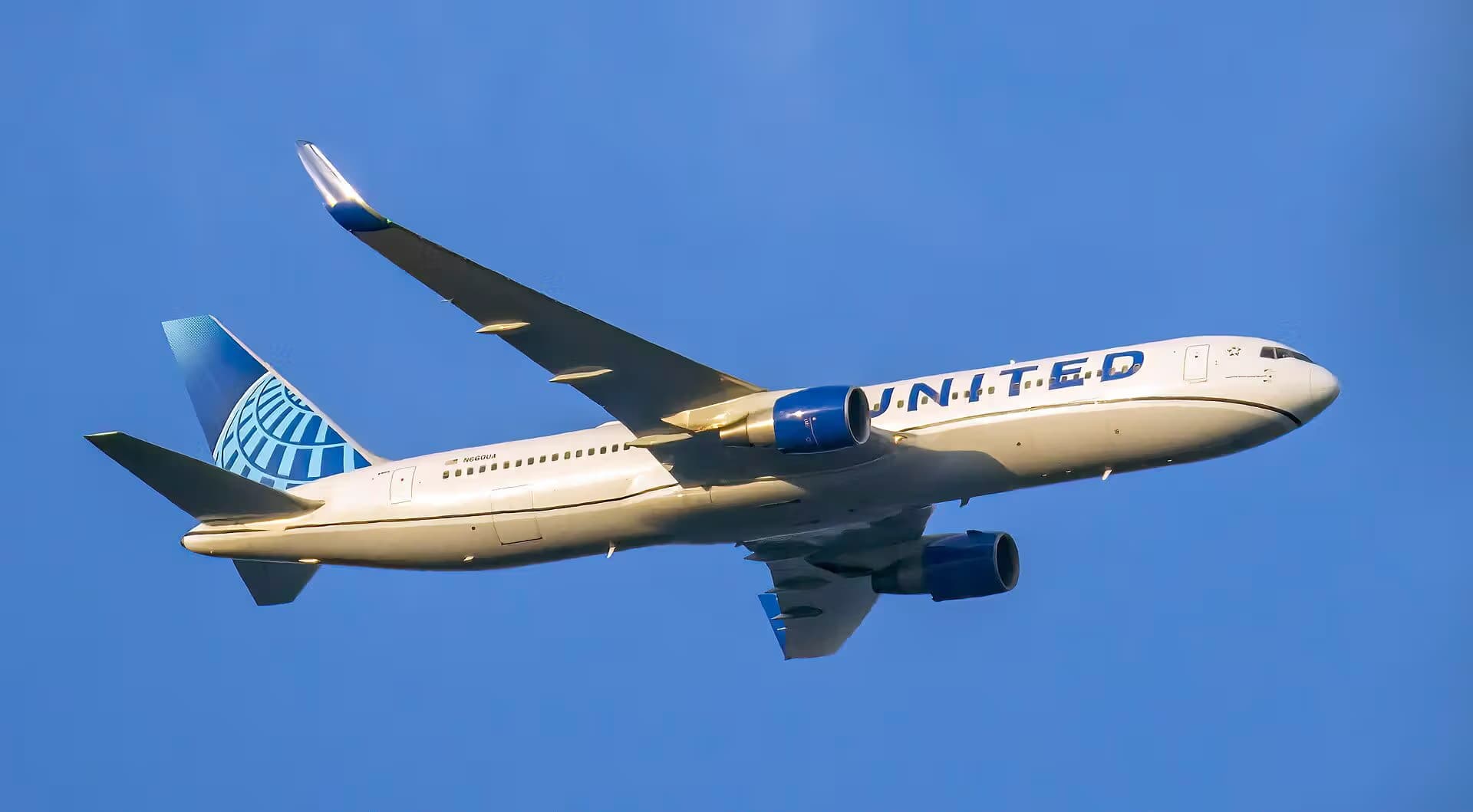 N660UA — Boeing