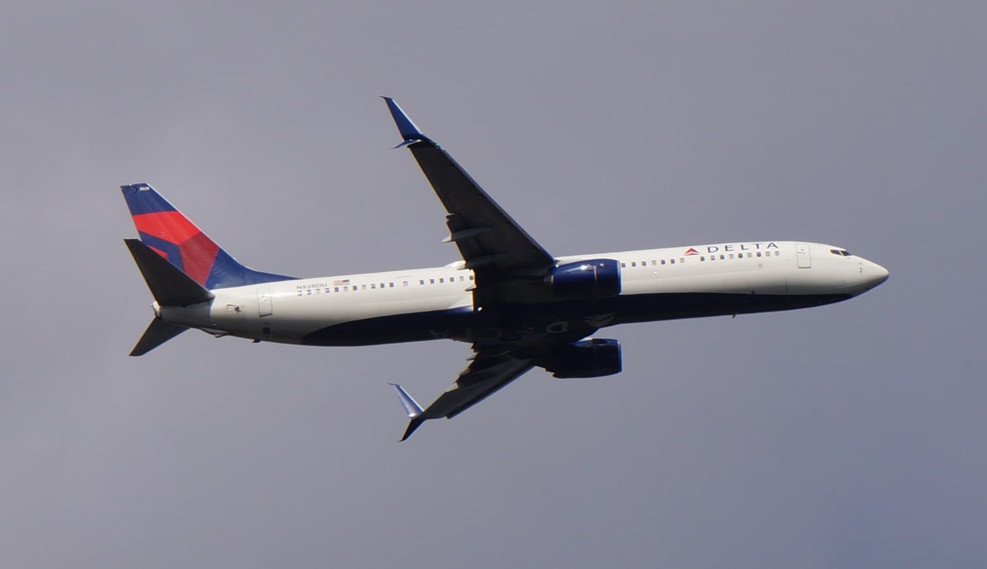 N928DU — Boeing