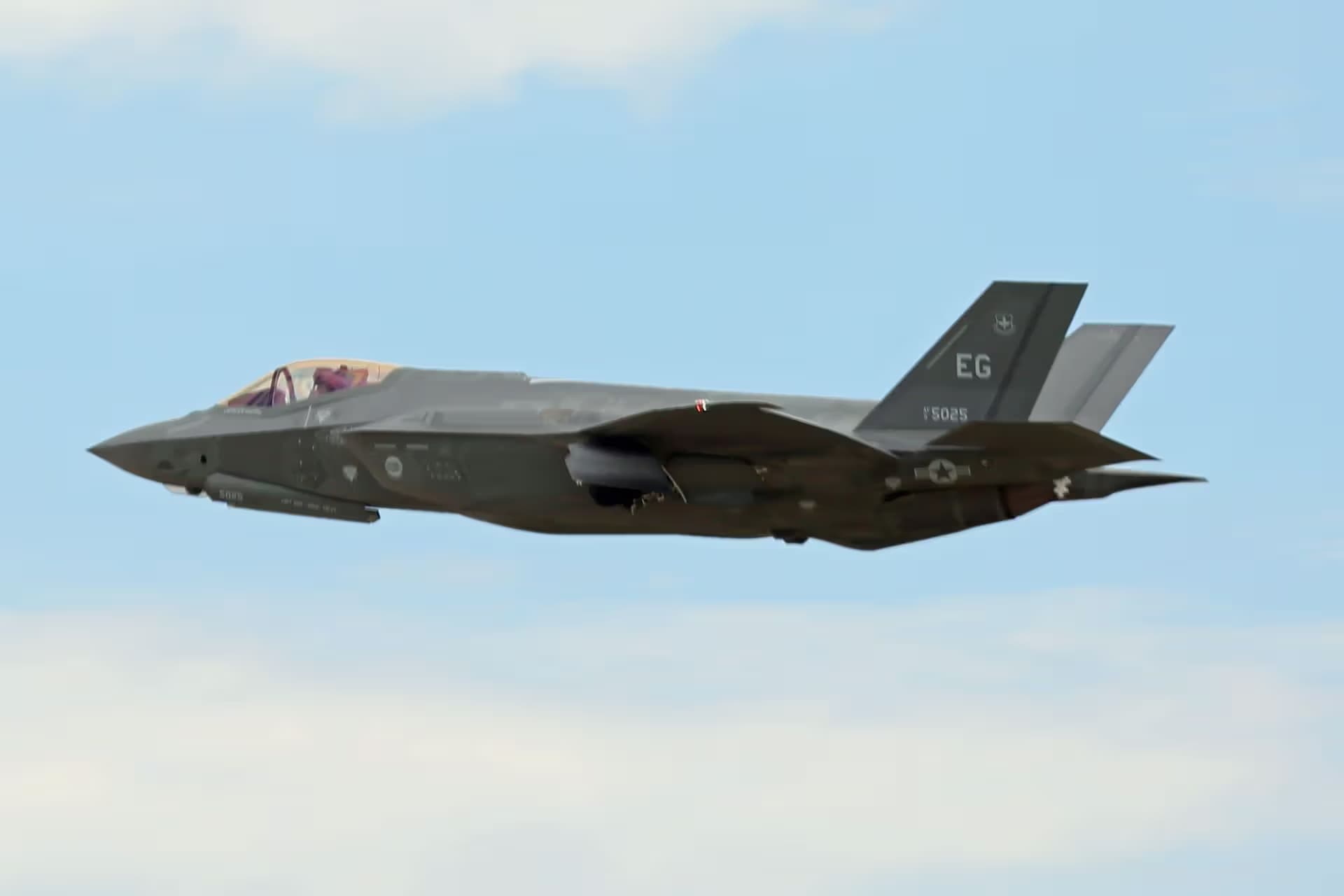 Unidentified — Aircraft