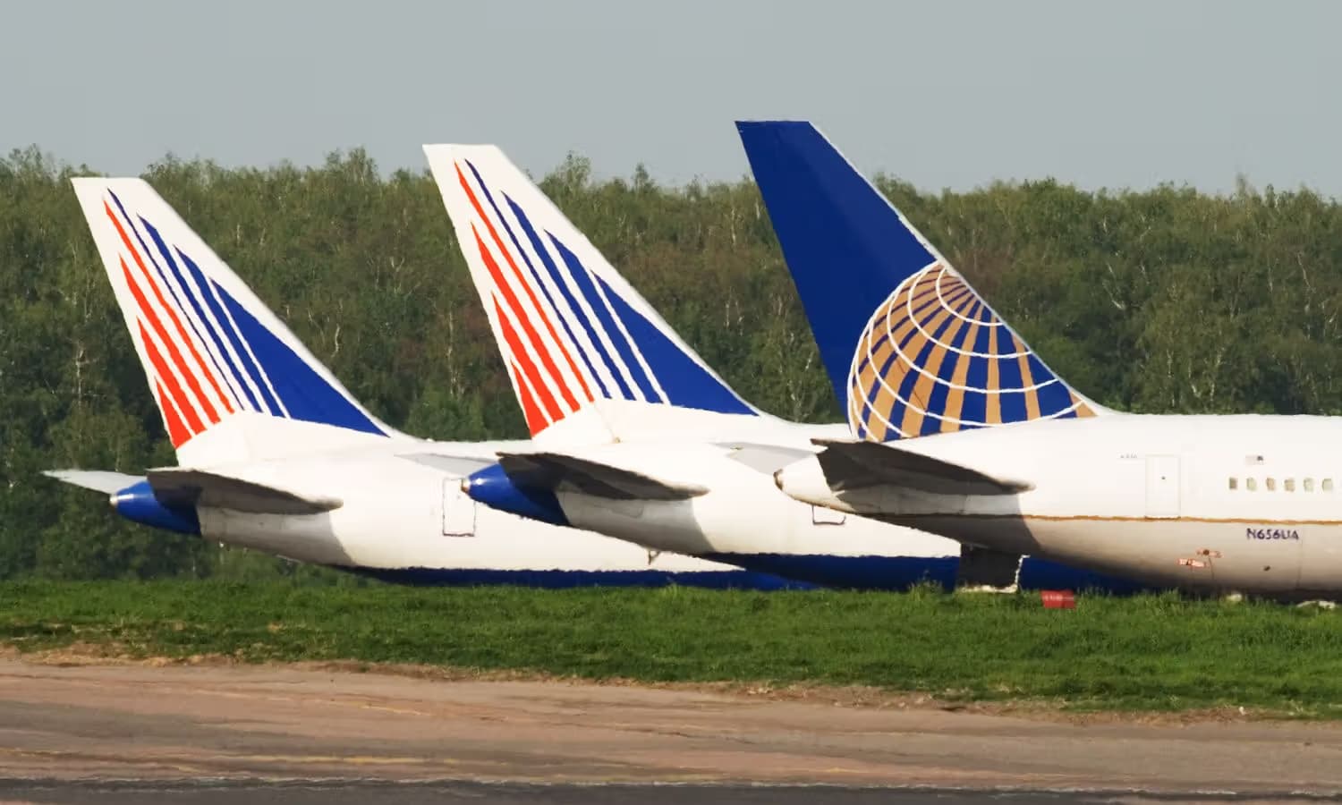 N656UA — Aircraft