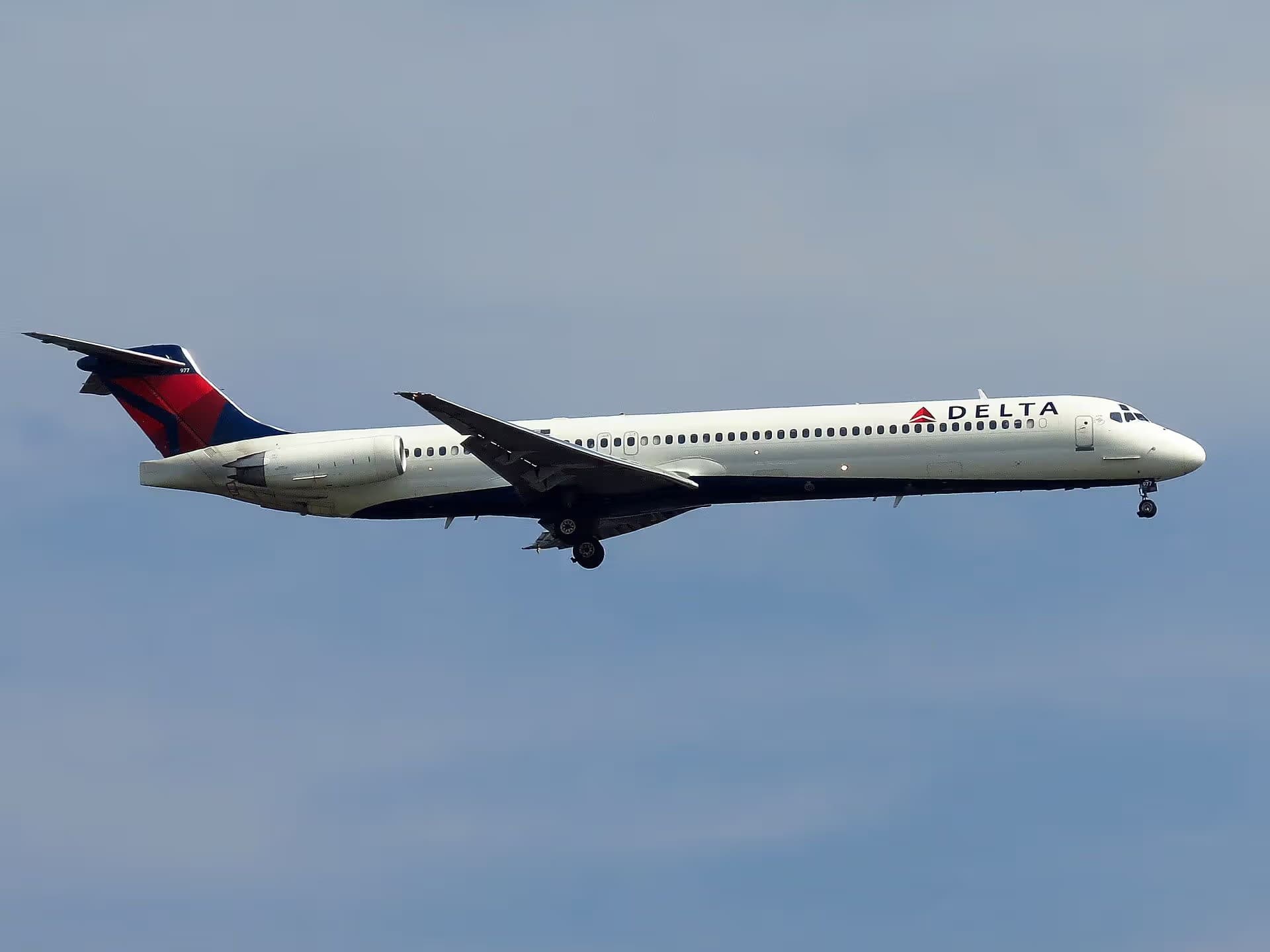 N977DL — Aircraft