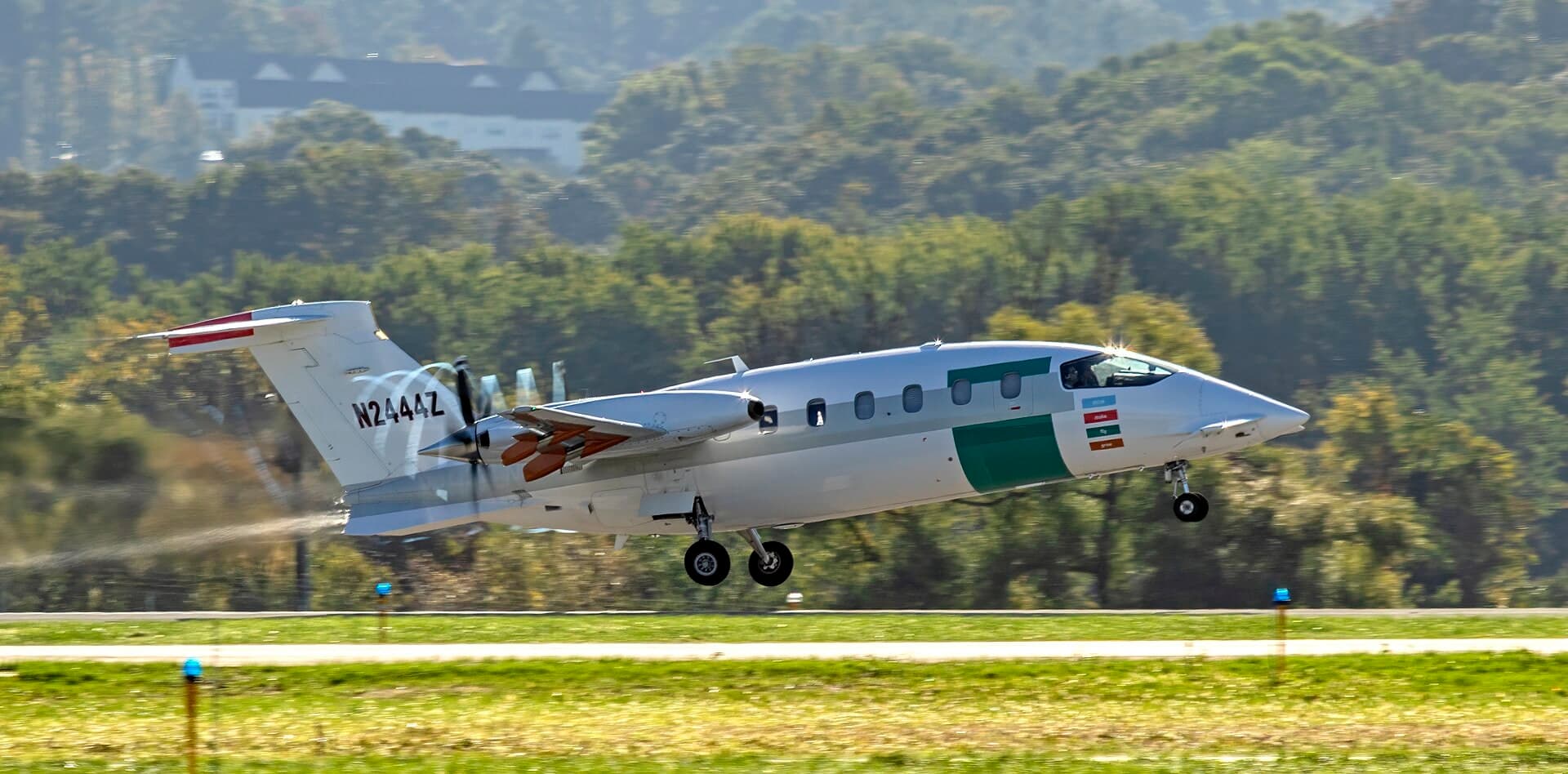 N2444Z — Aircraft
