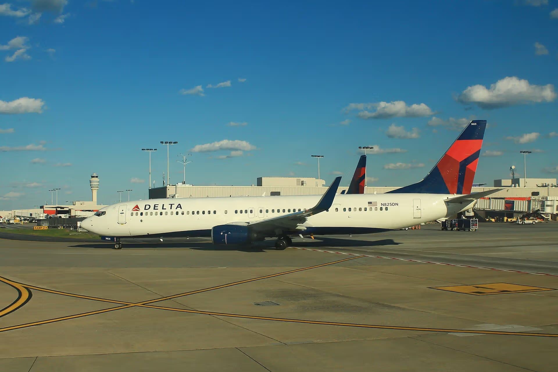 N825DN — Boeing
