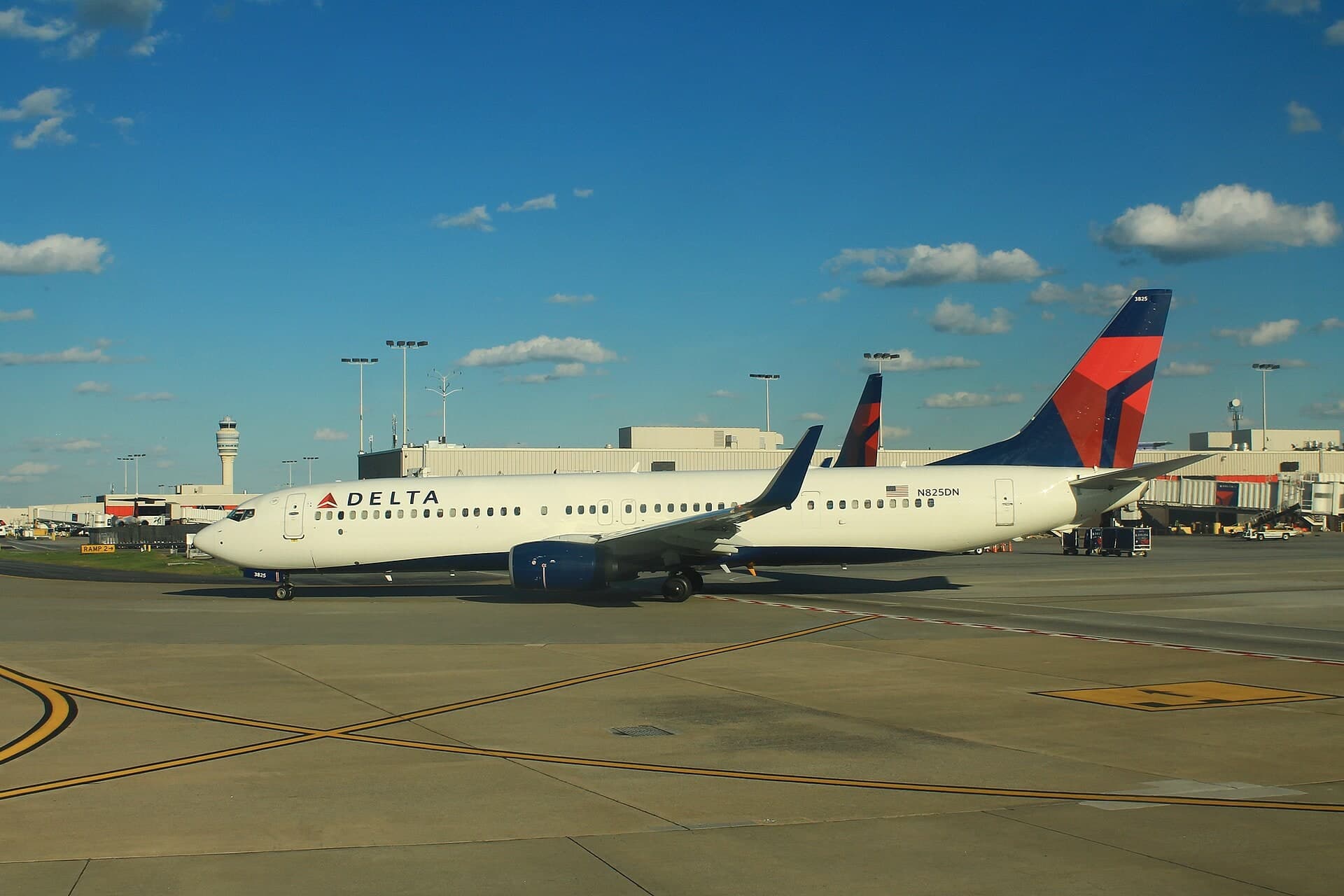 N825DN — Boeing