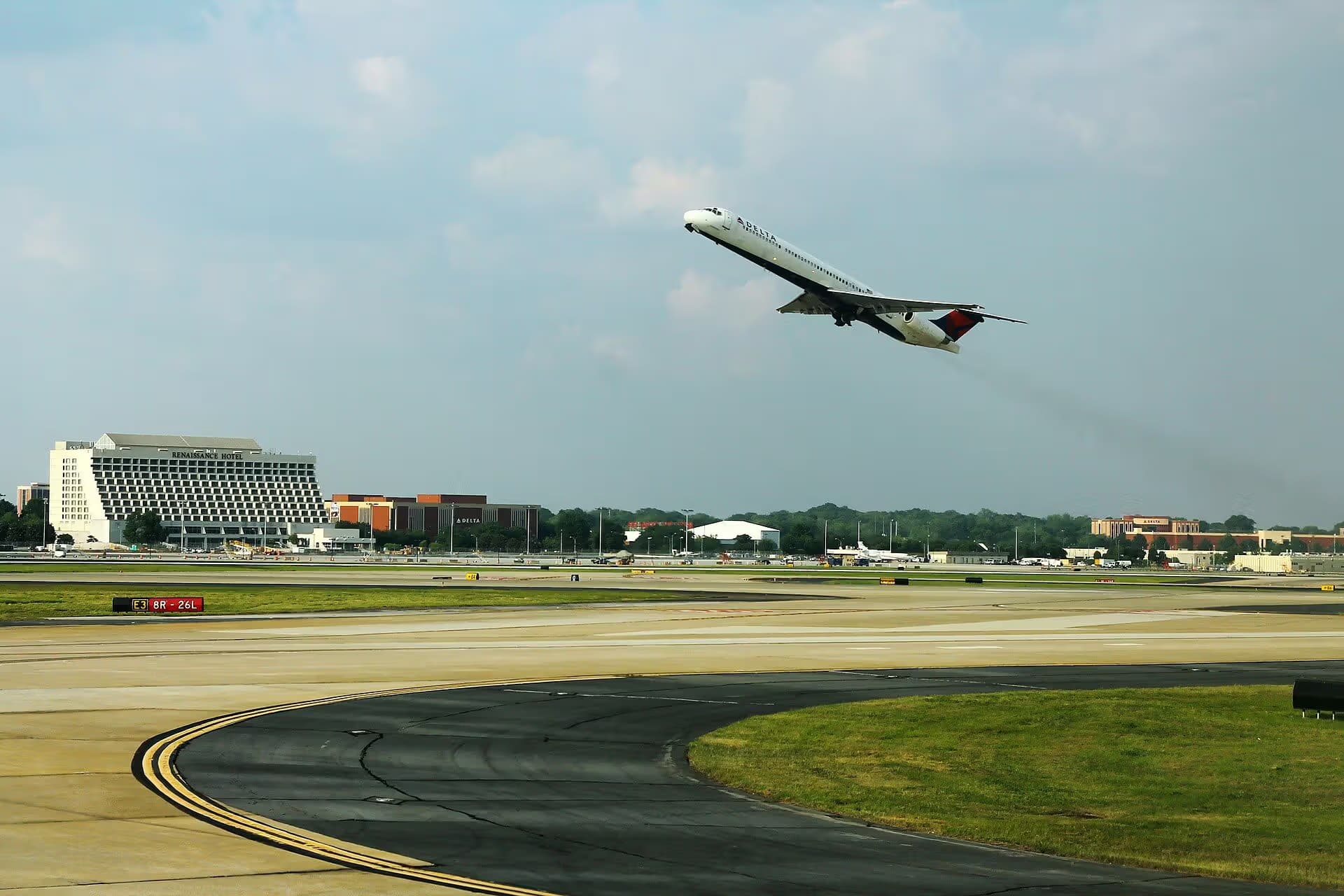 N994DL — Aircraft