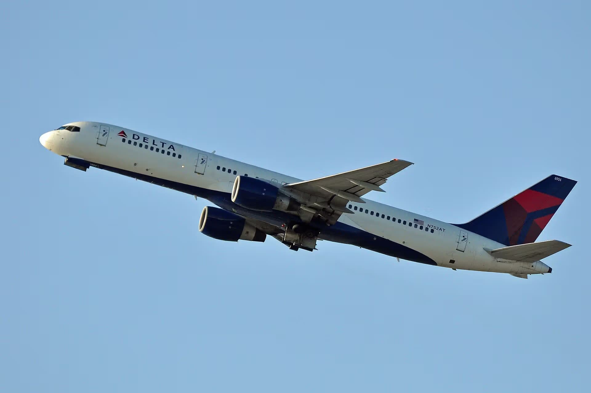 N752AT — Boeing
