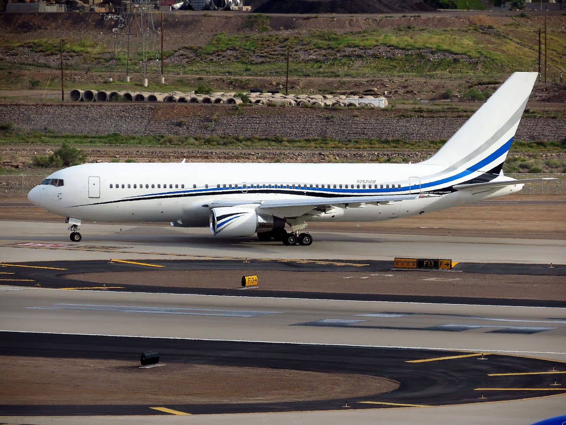 N767MW — Boeing