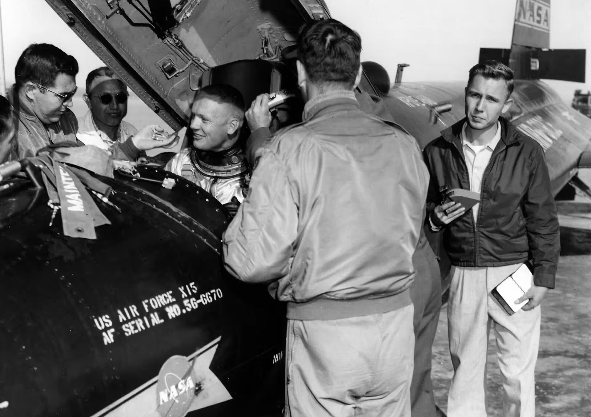 Unidentified — Aircraft