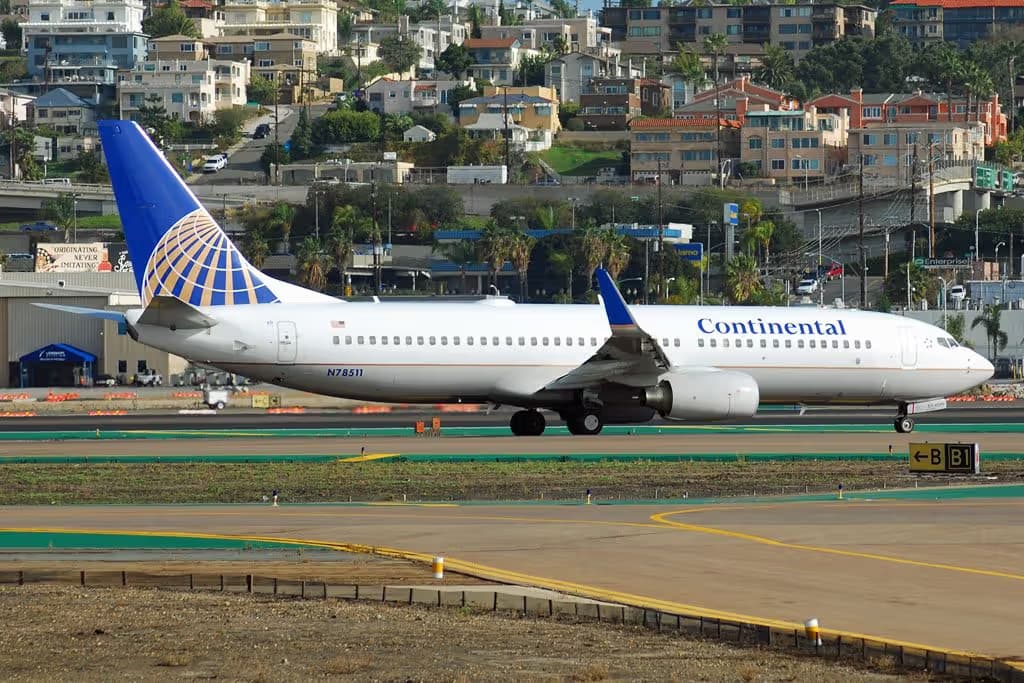 N78511 — Boeing