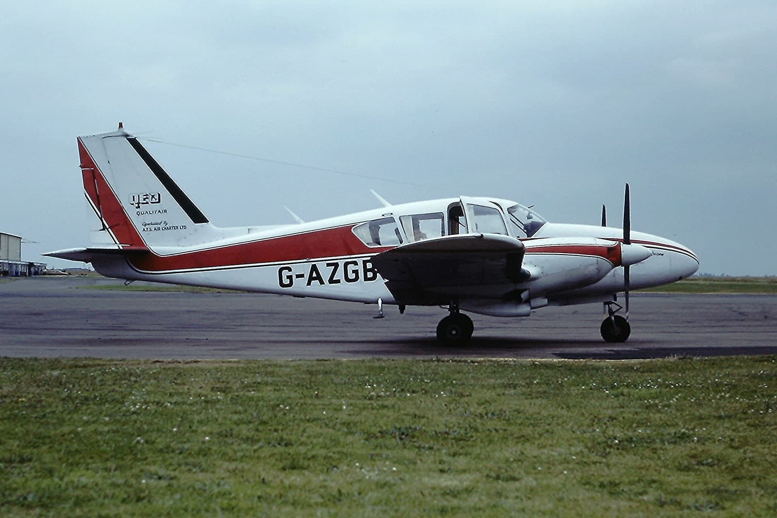 G-AZGB — Piper