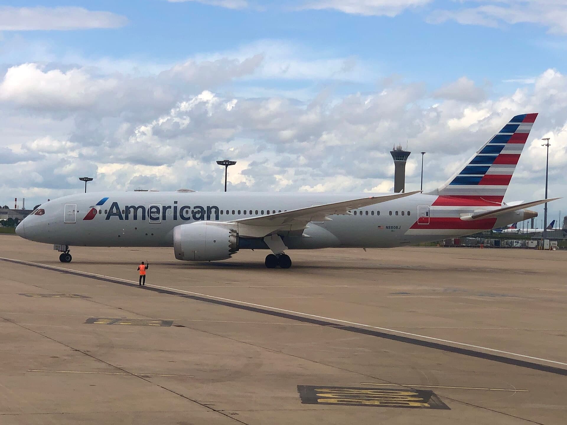 N880BJ — Boeing