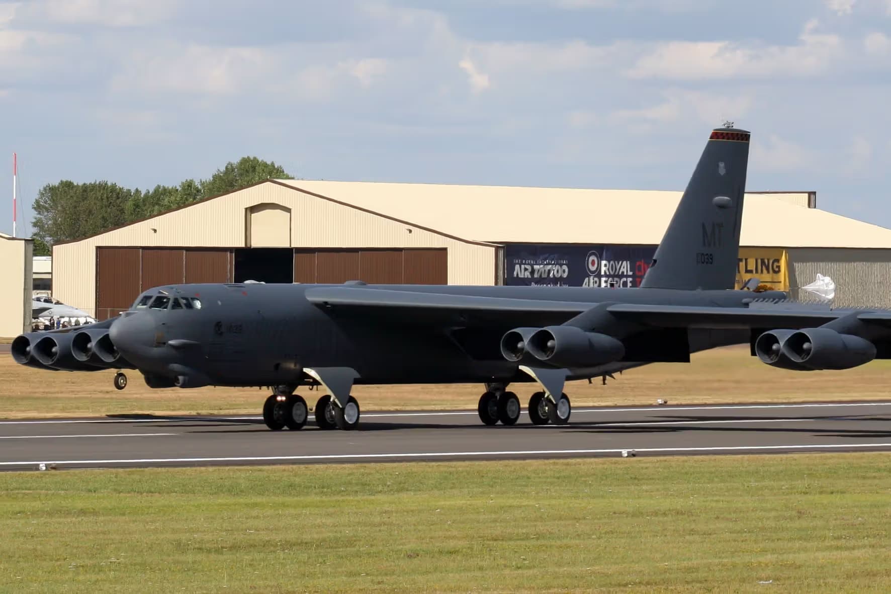 Unidentified — Aircraft