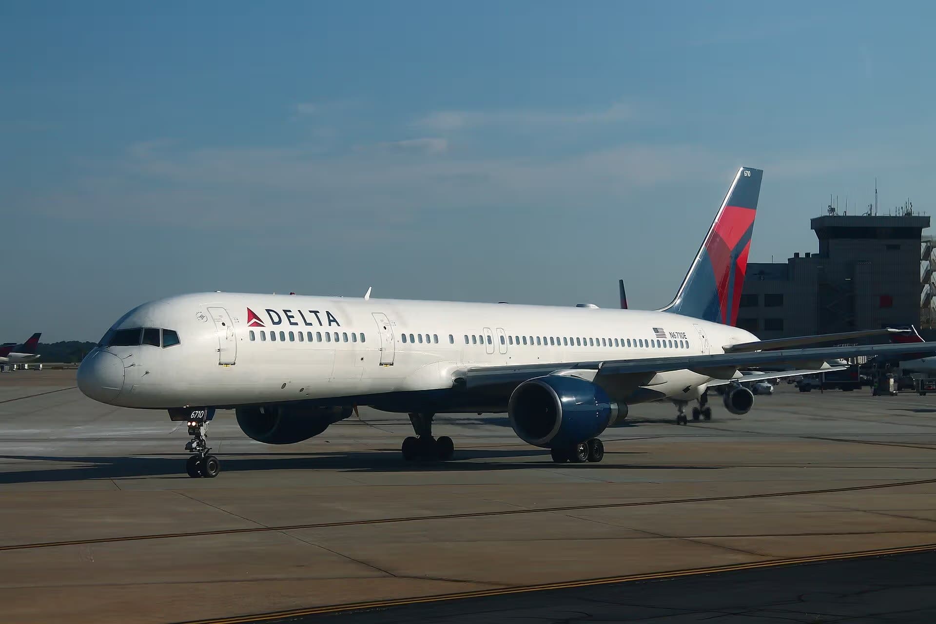 N6710E — Boeing