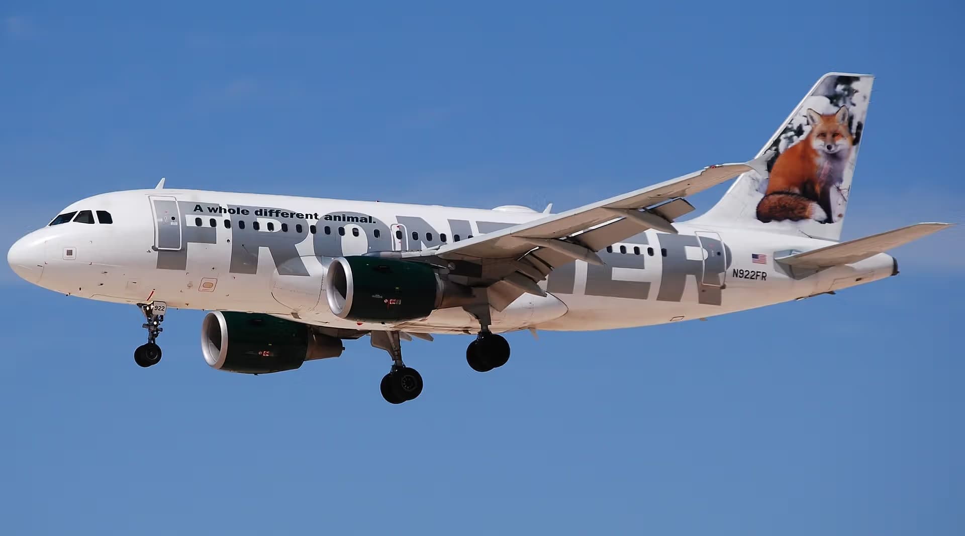 N922FR — Twin-engine aircraft