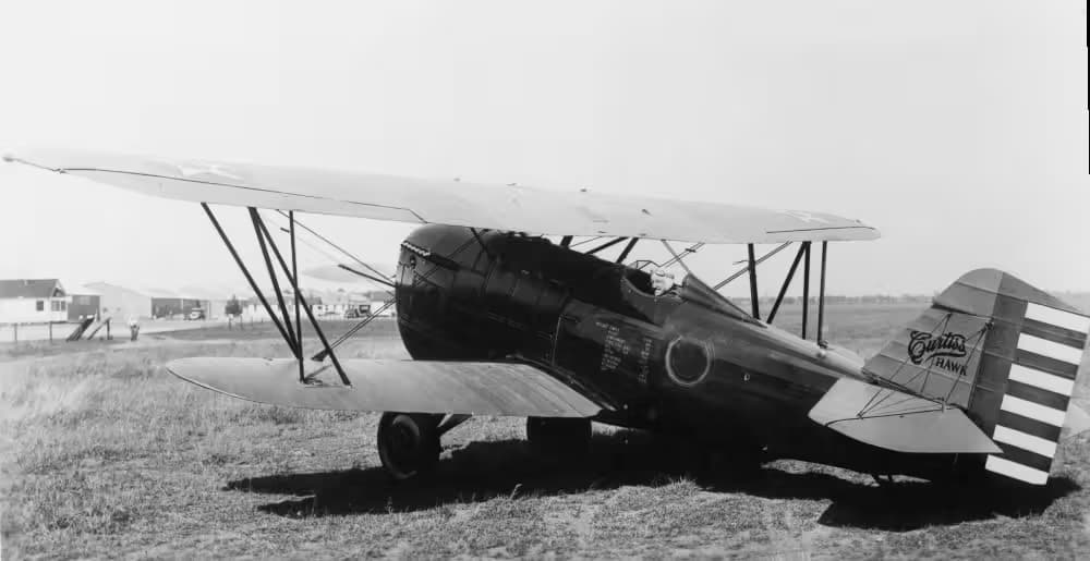 Unidentified — Single-engine aircraft