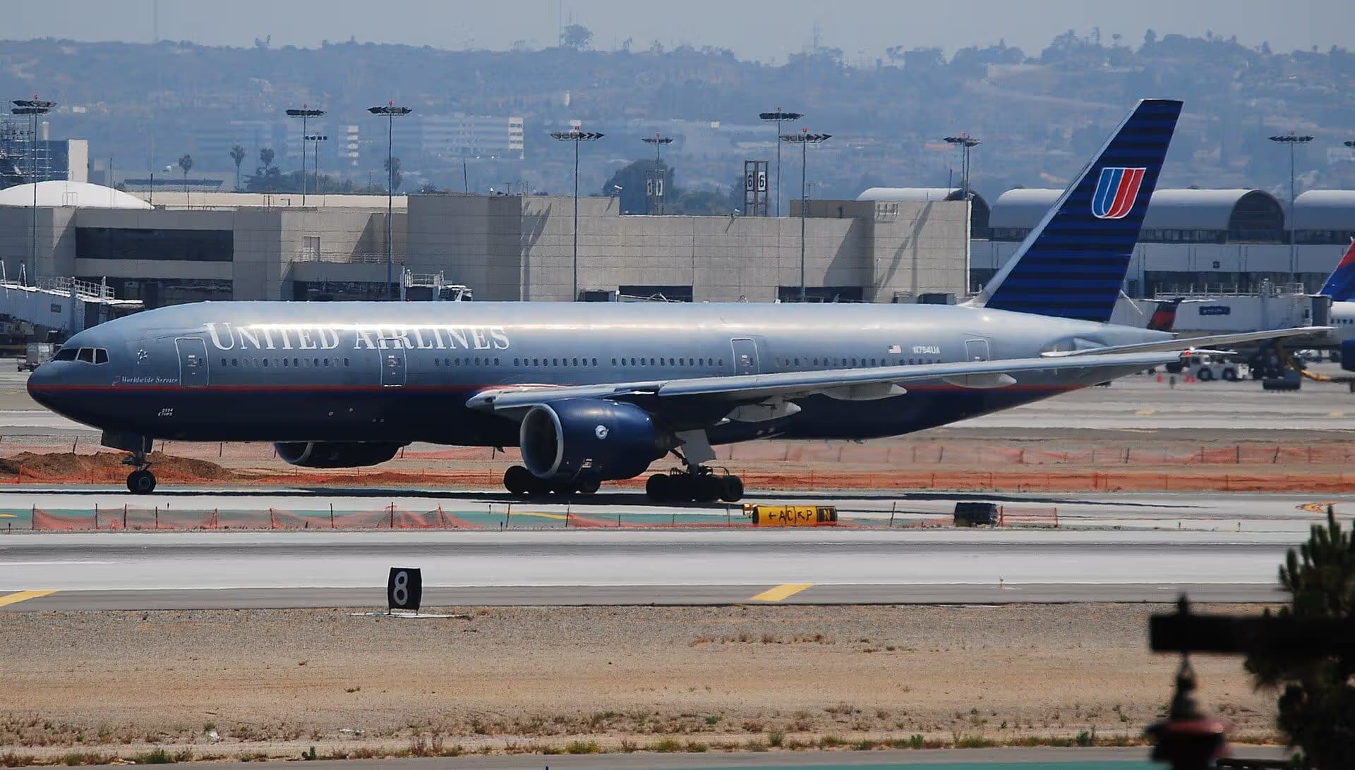 N794UA — Boeing