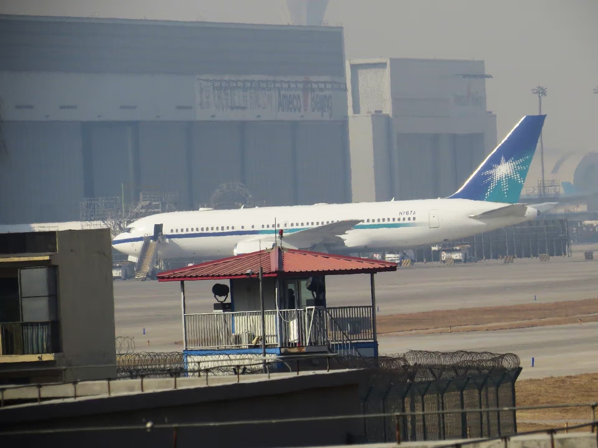 N767A — Twin-engine aircraft