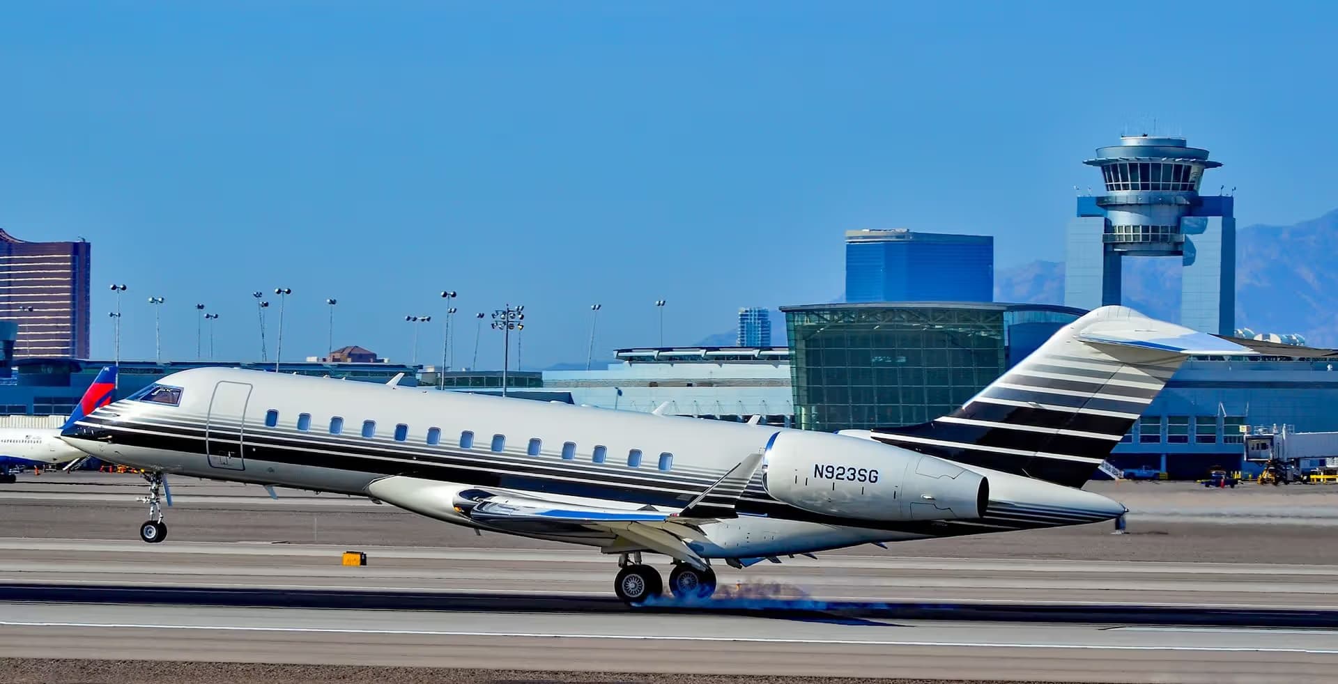 N923SG — Business jet