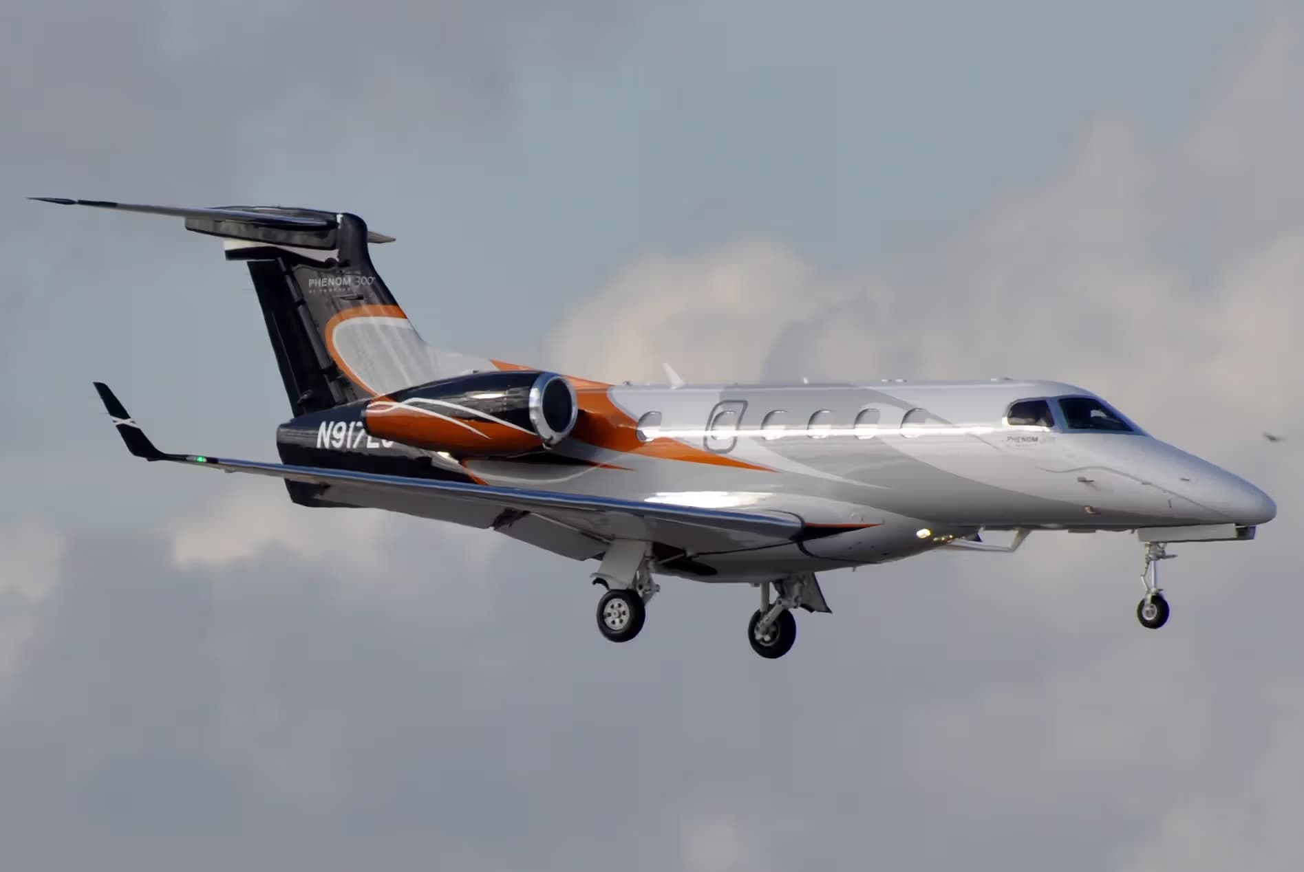 N917LJ — Embraer