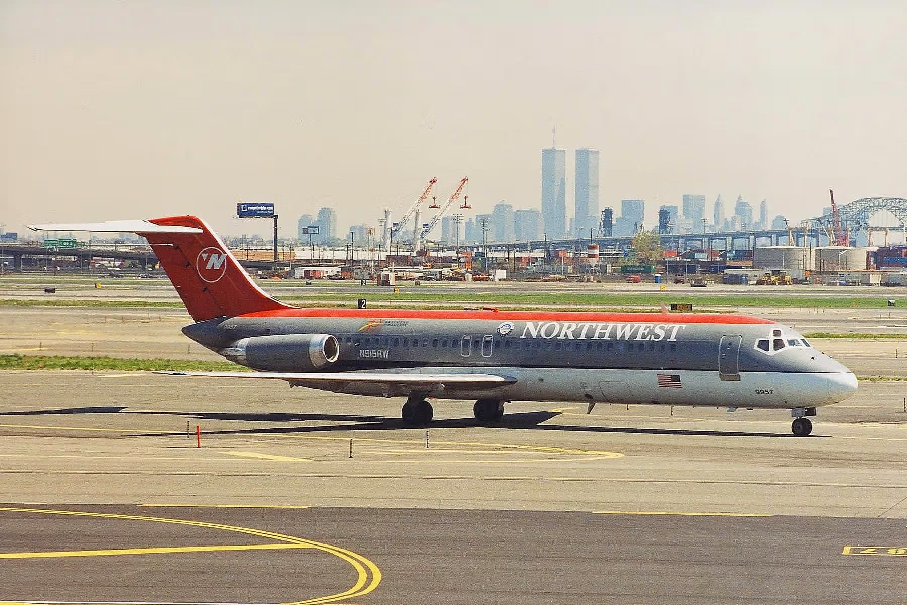 N915RW — Aircraft