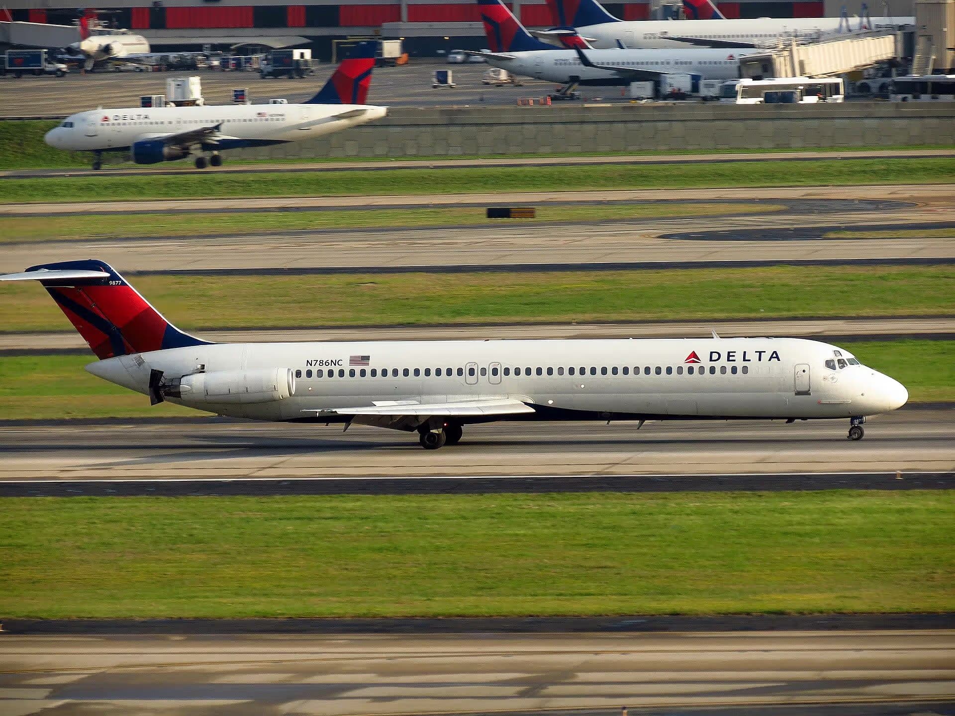 N786NC — Douglas