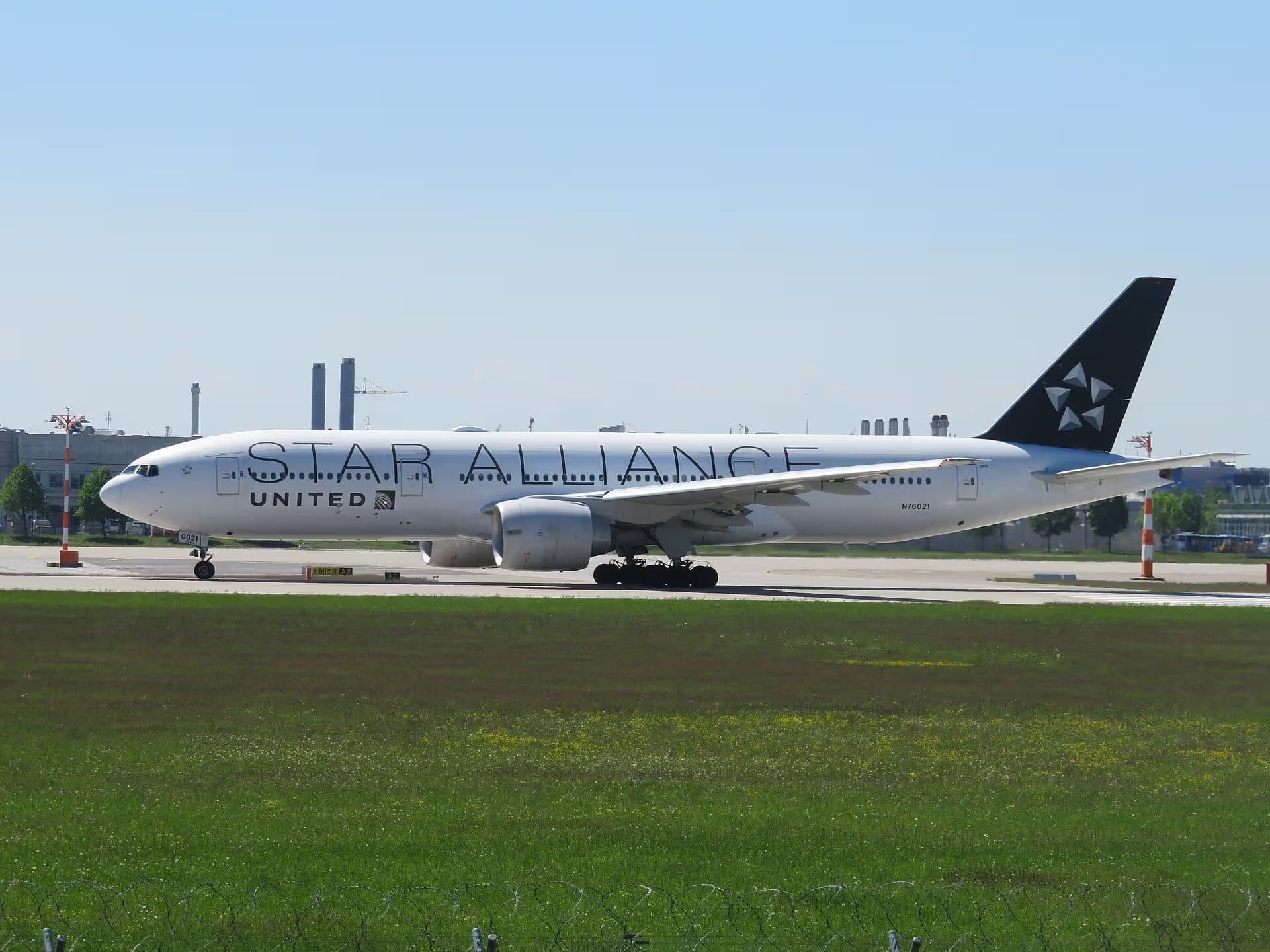 N76021 — Boeing at Munich Airport