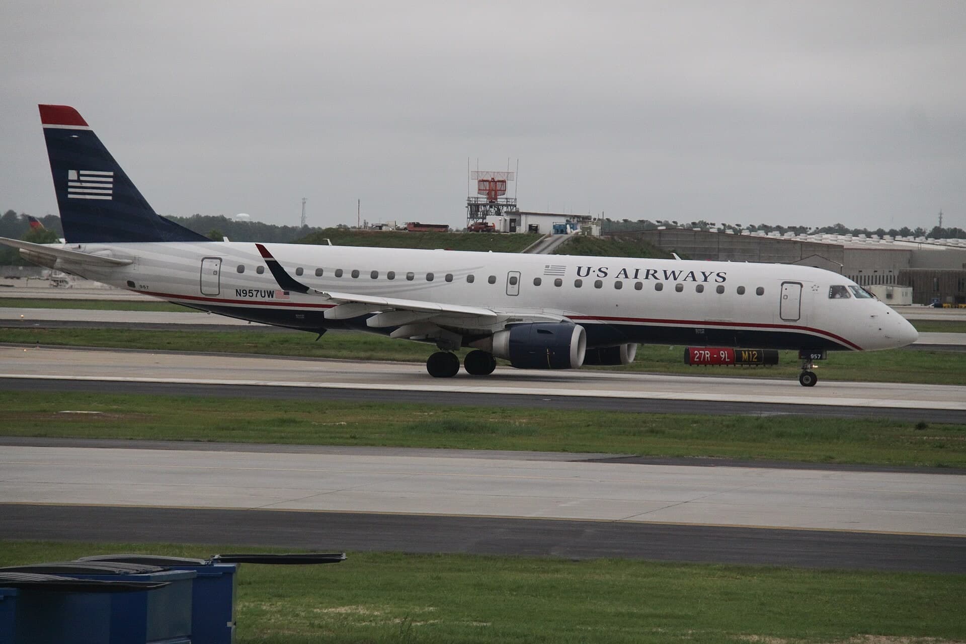 N957UW — Aircraft