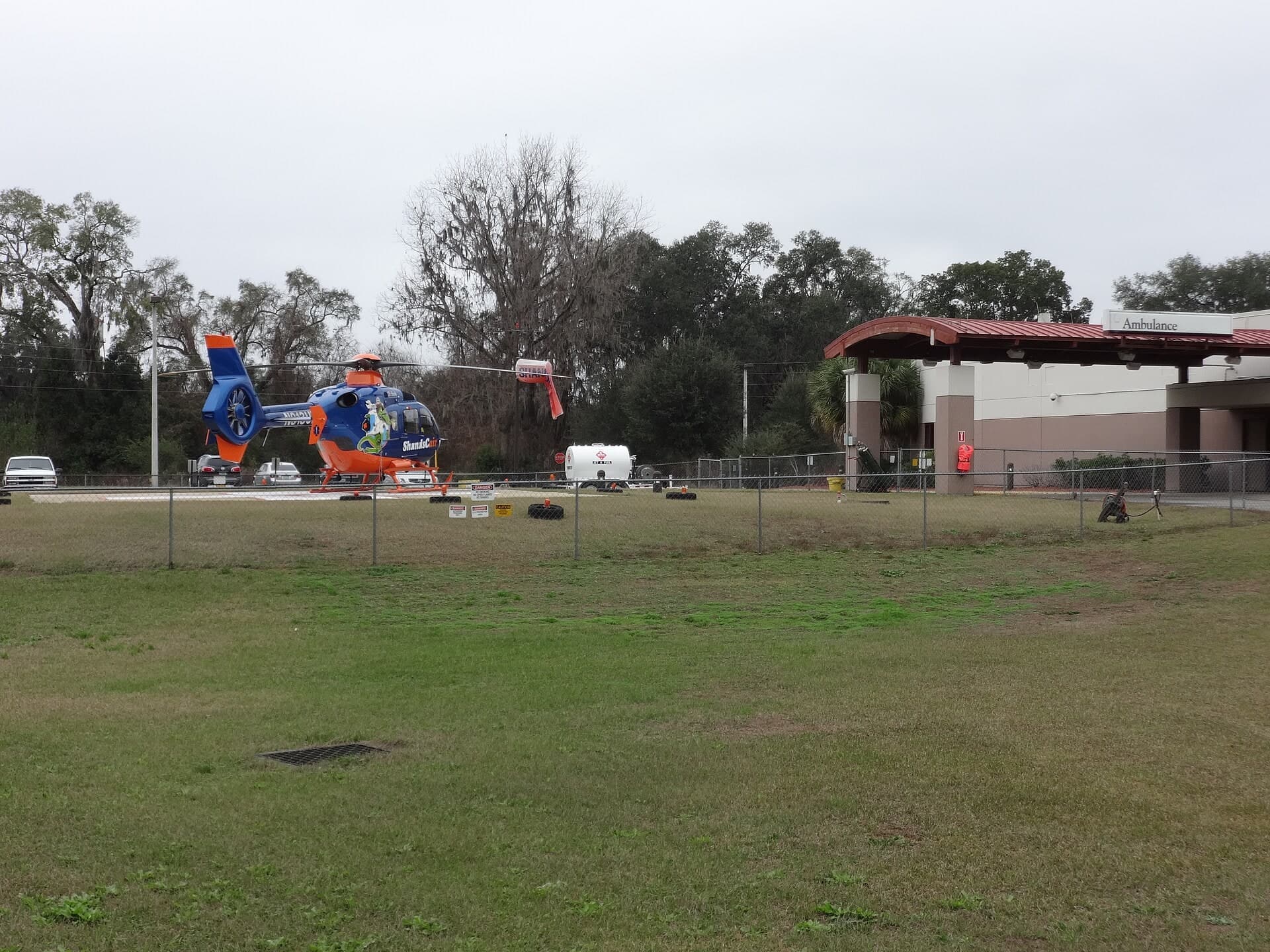 N913UF — Helicopter