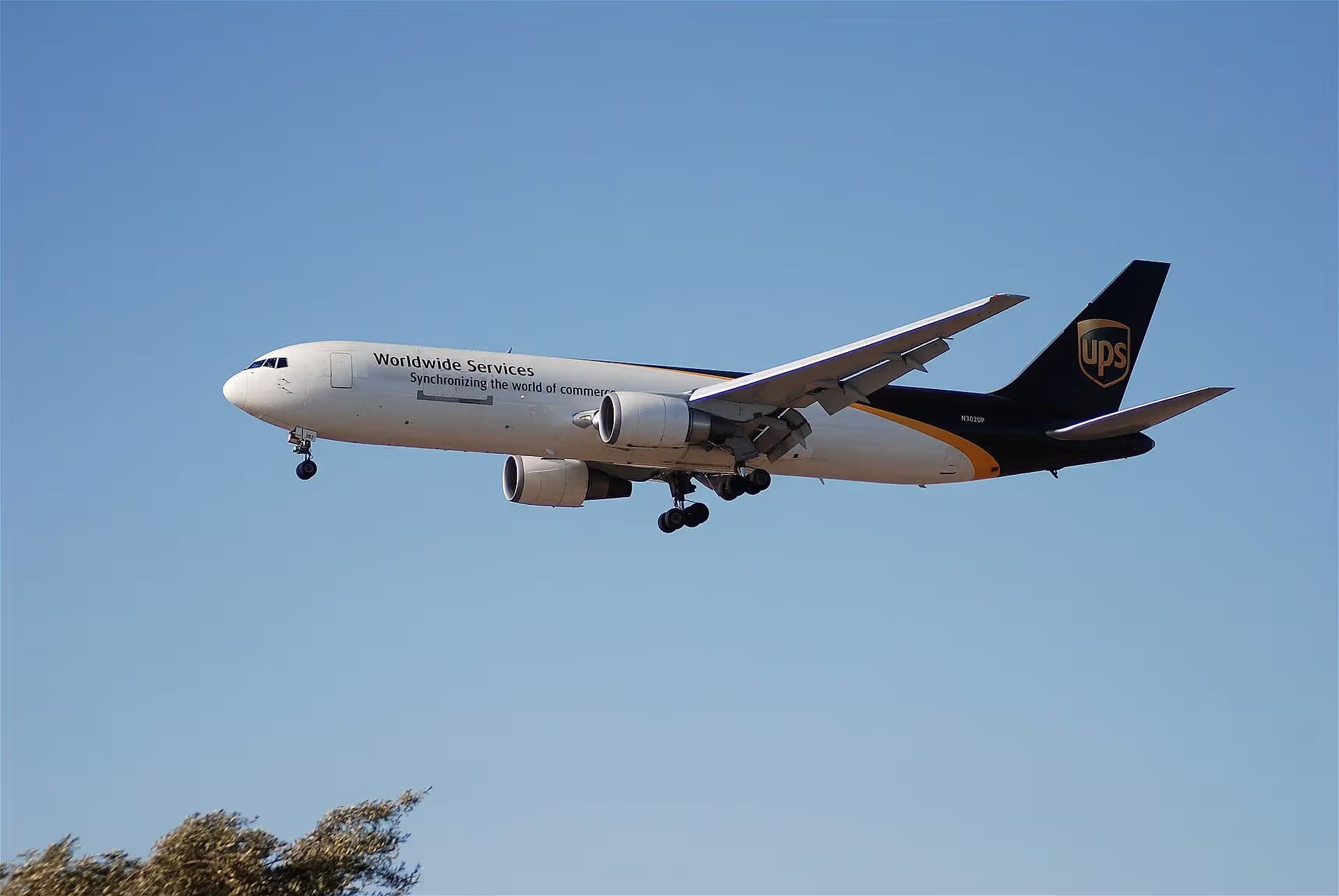 N302UP — Boeing at Los Angeles International Airport