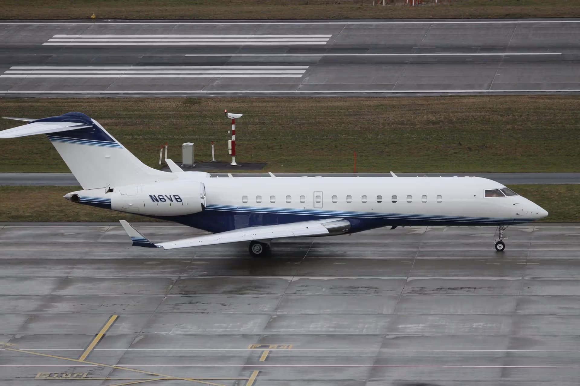 N6VB — Business jet