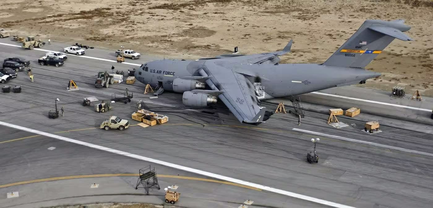 Unidentified — Boeing