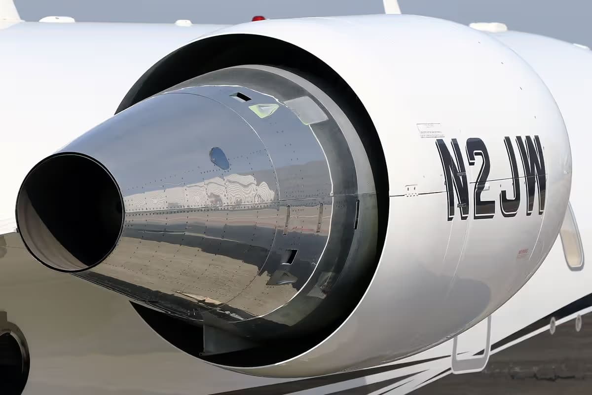 N2JW — Business jet