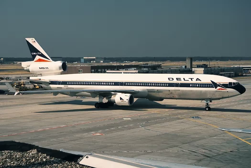 N801DE — Douglas