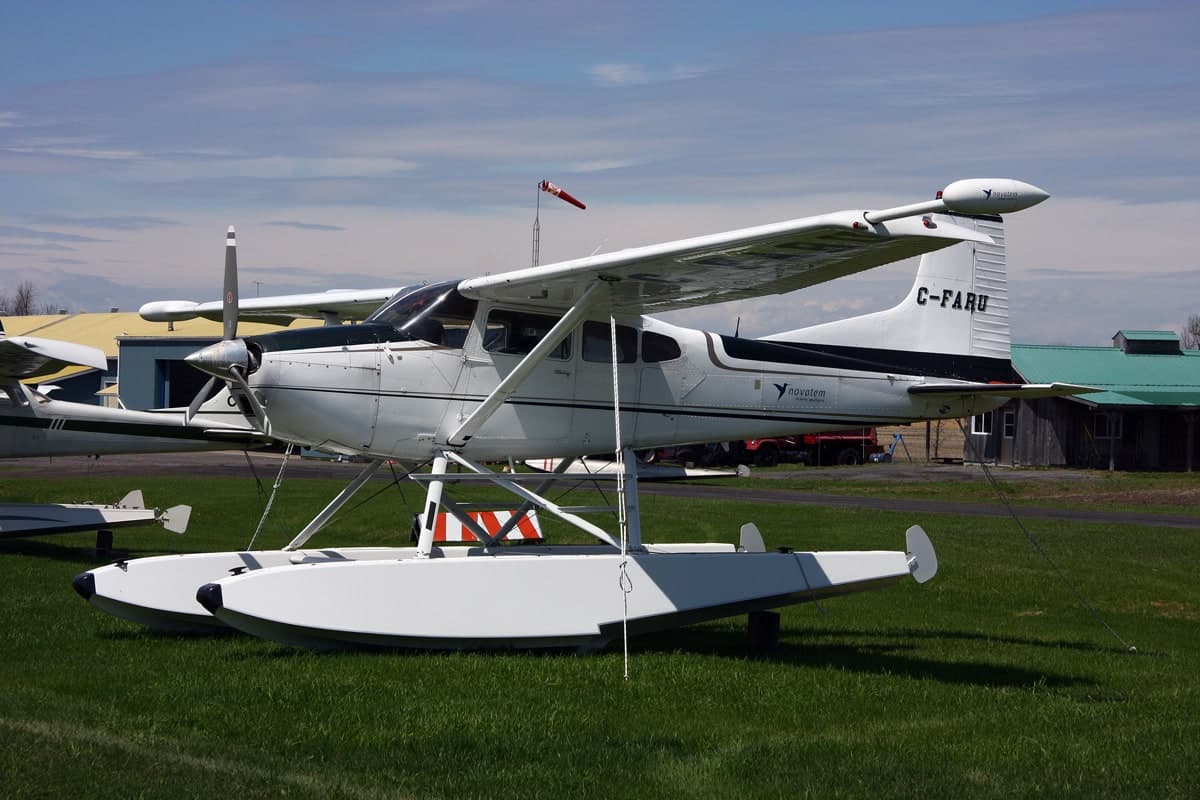 C-FARU — Cessna