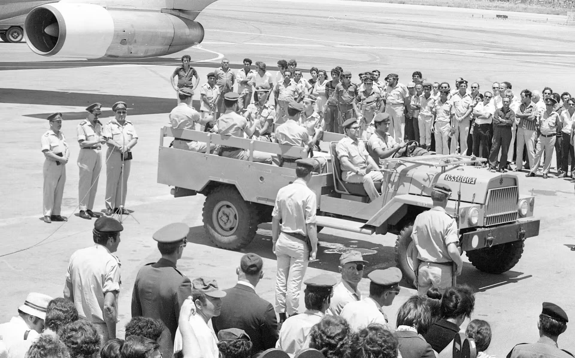 Unidentified — Aircraft